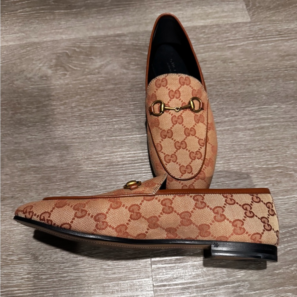 Authentic Gucci Women's Beige/Tan GG Canvas Horsebit Loafers Sz 40 NEW - Picture 2 of 5